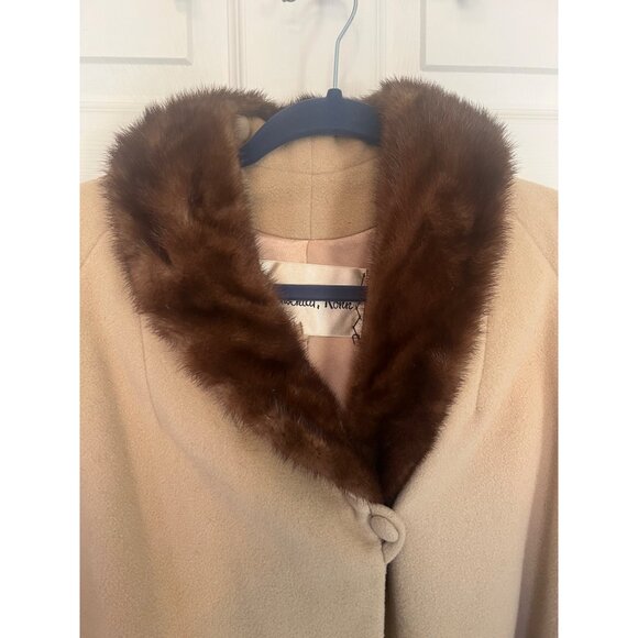 Vintage 50's Hochschild, Kohn Camel Fur Collar 3/4 Sleeve Overcoat Medium - Picture 3 of 14